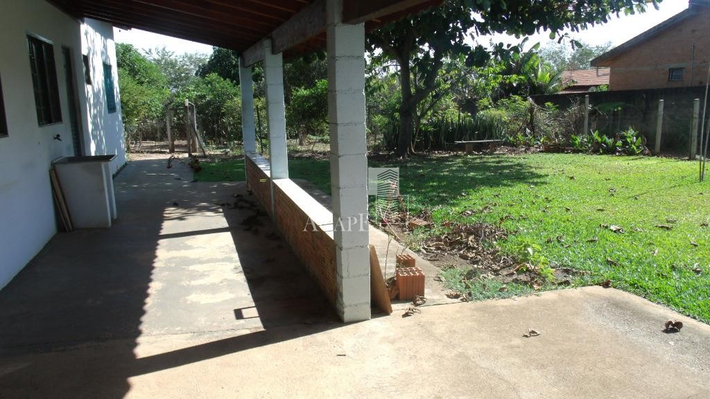 Chácara com árvores frutíferas